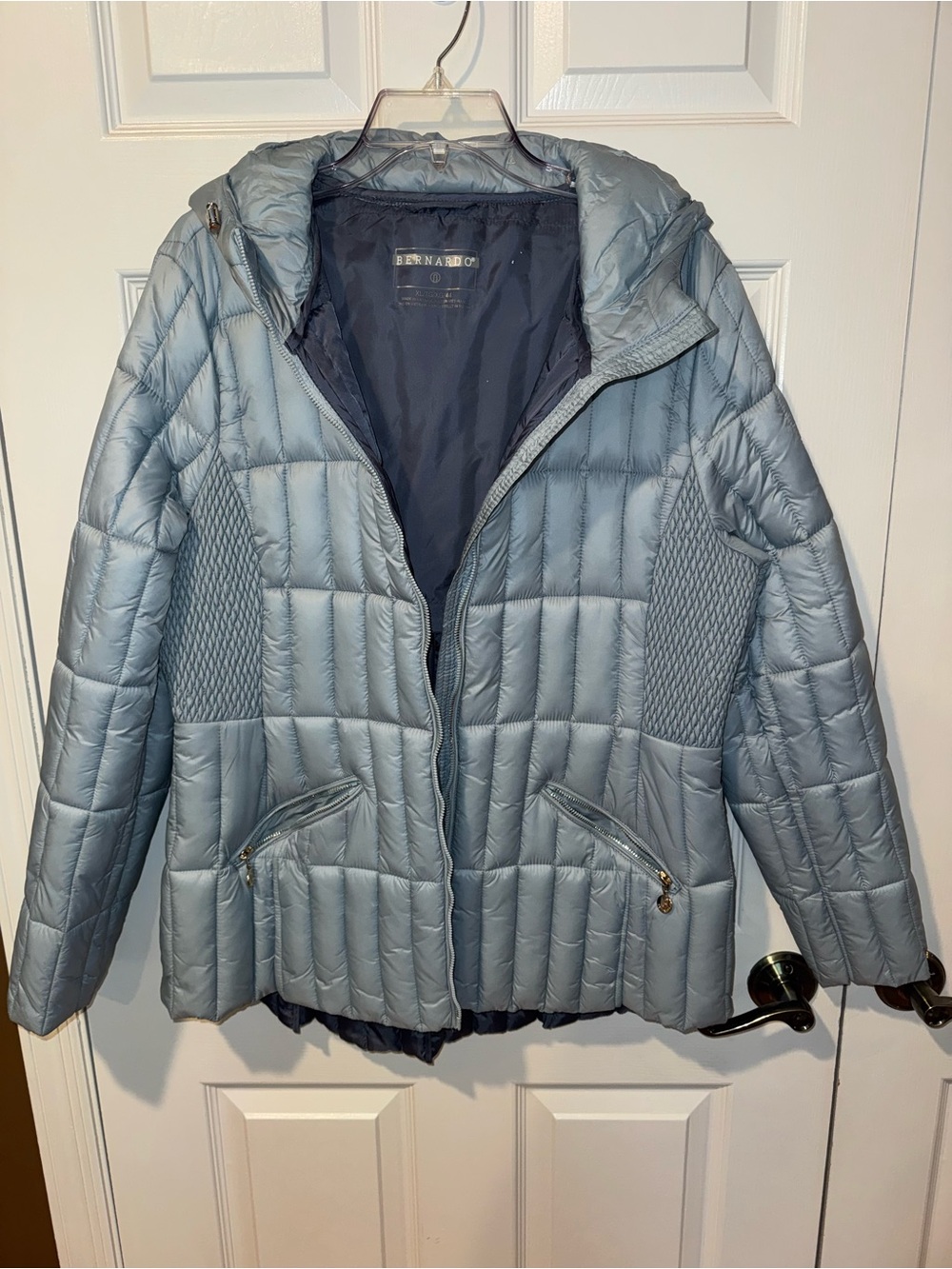Bernardo Quilted Hooded Jacket in Dusty Blue